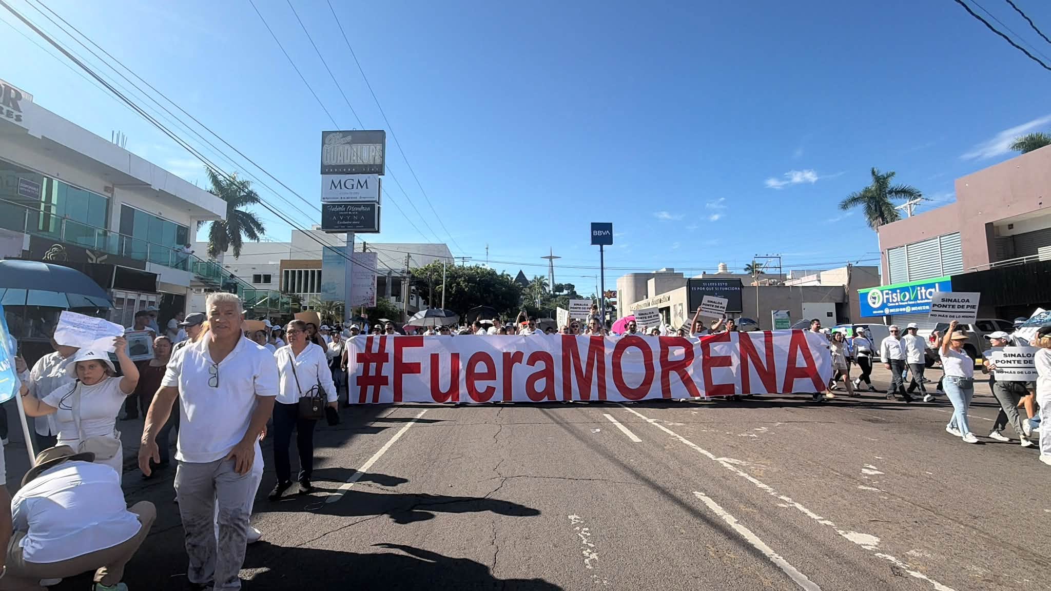 Ciudadanos marchan por la paz de Culiacán, hoy domingo 13 de septiembre