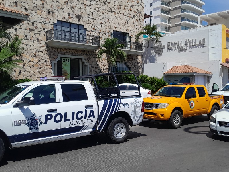 Muere turista tras caer del séptimo piso de un hotel en la Zona Dorada, en Mazatlán